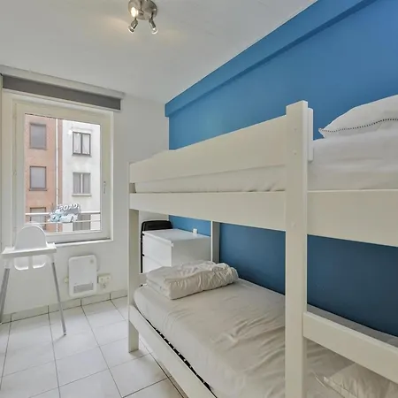 In With Sea Views Apartmán