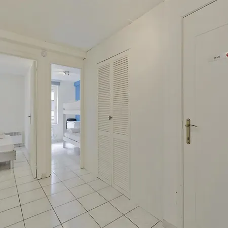 Апартаменты In With Sea Views